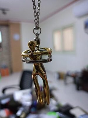 (1 Pc) New Exaggerated Stereoscopic Two People Hugging Metal Vintage Long Drop Necklace for Women Girls Party Jewelry (5.5 Long)-B0CX238M1G