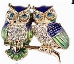 1PCs Cute Vintage Owls Brooch Enamel Animal Badge Corsage Pins Jewelry Gift (Multi Light Yellow Gold Color) Owls Brooch-B0CLC7WN73