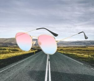 [ B -Gold-Pink blue ]Retro Square Sunglasses for Men/Women Fashion Small Frame Polygon Sun Glasses Vintage Metal Outdoor Driving Eyewear-B0CKLY9CCS