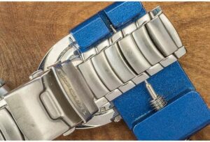 Watch Band Strap Link Pin Remover Repair Tool Kit (Blue or Random Color)-B0CQPP4SB3