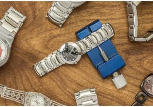 Watch Band Strap Link Pin Remover Repair Tool Kit (Blue or Random Color)-B0CQPP4SB3