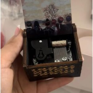 [1Pcs] [Coffee ]Famous music river flows in you Wood Auto mechanical Music Box for piano guitar Friends birthday New year Christmas gift-B0D96LTC7G