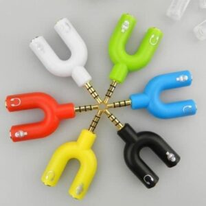 1Pic - U Shaped 3.5mm Stereo Audio Earphone Mic Splitter Adapter Highly Practical - Black-B0DVLSSTH9