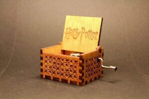 YUSEN Harry Potter Classic Wooden Music Box-B08S7PLQ22