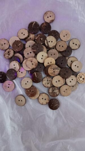 Colorful 30 pcs 17mm Wooden Sewing Buttons Wood Buttons Apparel Supplies Accessories 2-Holes Vivid (Color: 17 mm)-B0DYFCSKB8