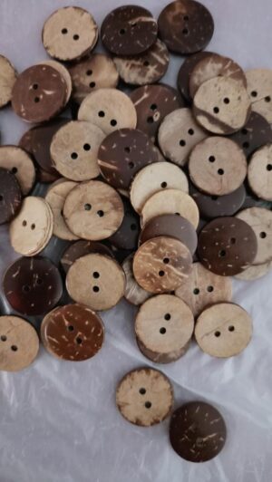 Colorful 30 pcs 17mm Wooden Sewing Buttons Wood Buttons Apparel Supplies Accessories 2-Holes Vivid (Color: 17 mm)-B0DYFCSKB8