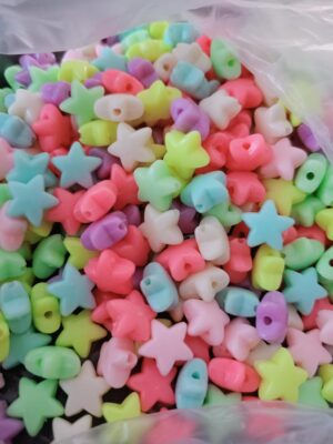 100PCS Mini Acrylic Beads 15mm Beads for Jewelry Making Bracelets Necklaces Earrings Key Chains Accessories DIY Crafts Valentine Christmas Birthday Gifts Mixed Color (ٍSTARS)-B0DFHCMKC1