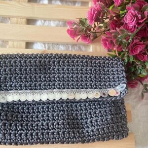 71+EMA1W+8L._AC_SX679_ Handmade Crochet Portfied Bag - شنط بورتوفيه سيدات من الكورشيه صناعه يدوية (CO013E)-B0D7WZQLJ4