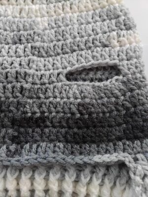 Dog and Cats HandMade Crochet Shirt Winter Pet Dog Clothes Crochet a winter jacket for pets as shown Select Size Carefully ((WD26225) Neck14~19Cm-Chest 24~36Cm))-B0DZ6GW8V7