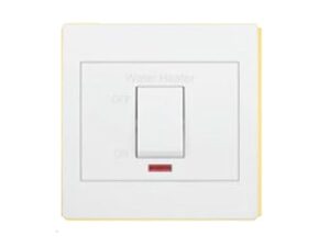 20 Amp Switch Water Heater c/w White 8cm X 8cm + Outer Cover-B0F1NJ3N1C