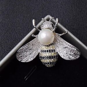 B0FBLBKGWB-  Design Insect Series Brooch Women Delicate Little Bee Brooches Crystal Rhinestone Pin Brooch Jewelry Gifts For Girl