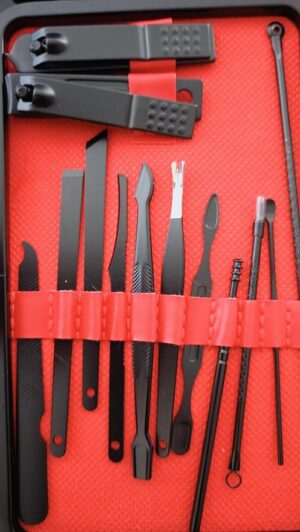 18pcs Nail Clipper Kit Nail Care Set Pedicure Scissor Tweezer Ear pick Manicure Set Tool with Deluxe Carrying Case Black-B0FG7DK63G