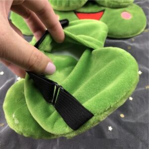 1Pcs - 3D Frog Plush Sleep Mask Cute Sleeping Eye Cover For Children Lovely Blindfold Sort Plush Eyes Bandage Women Travel Warm Relax Nap (Lose)-B0FMY3MMC7