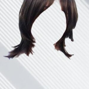 41PwfNlH4mL._AC_ باروكة صناعية قصيرة للنساء - شعر أنيق ذو مظهر طبيعي-B0FRZ4HQHQ