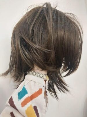 باروكة صناعية قصيرة للنساء - شعر أنيق ذو مظهر طبيعي-B0FRZ4HQHQ