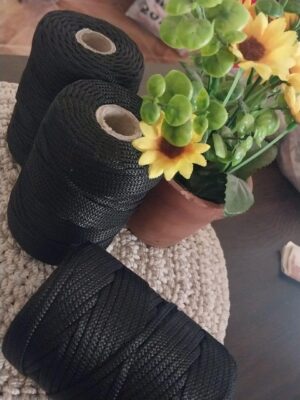 خيط حرير المتميز - سلك قوي ٣ مم - أسود - مثالي للحياكة والكروشيه والتطريز والأشغال اليدوية-B0FRFK7H8N