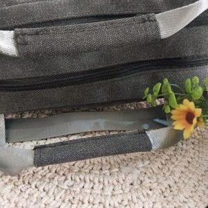 حقيبة كتف أنيقة للرجال والنساء - تصميم عملي وأنيق (25 × 35 سم)-B0FR97NC9Y