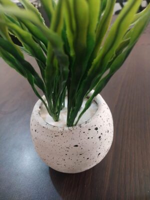 [قطعة واحدة] نبات صناعي في وعاء - نبات أخضر طويل الأوراق في وعاء دائري مزخرف للديكور المنزلي والمكتبي-B0FS78PW1C