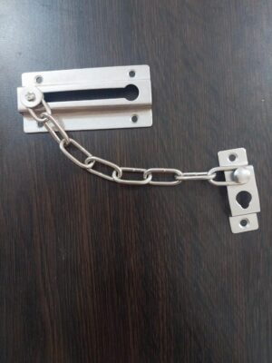 قفل سلسلة باب من الفولاذ المقاوم للصدأ - حارس أمان شديد التحمل للمنزل والشقق والمكتب - تركيب سهل مع براغي متضمنة قطعة واحدة-B0FRZ7KHG4