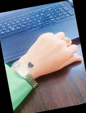 قلادة أنيقة مطلية بالذهب مع سحر قلب من المينا الأسود - قلادة القلب الأسود – لمسة فخامة وأناقة خالدة - هدية رومانسية مثالية لها-B0FV38982W