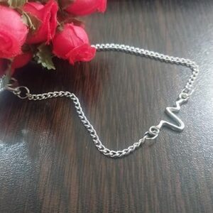 سوار نبضات قلب فضي أنيق للنساء - سلسلة نبضات حياة بسيطة قابلة للتعديل - هدية رائعة-B0FV3CG7SD