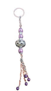 سلسلة مفاتيح أنيقة بتصميم شرابة من اللؤلؤ الأرجواني وخرز فضي-B0FSYD44KY