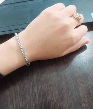 سوار/قلادة رجالي بسلسلة ثقيلة - فولاذ مقاوم للصدأ فاخر - مقاوم للحساسية، مقاوم للتآكل، فضي اللون، مقاس 20 سم A02-B0G2GMPNNG