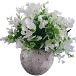 نبتة اصطناعية أنيقة في وعاء أسمنتي ريفي عصري