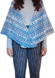 شال كروشيه صناعة يدوية - تصميم مميز مخطط باللونين الأزرق والرمادي العرض 150 والطول 84-B0G4RRBGNJ