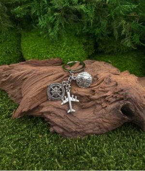 سلسلة مفاتيح معدنية على شكل طائرة وكرة أرضية، مثالية كهدية، فضية، مقاس واحد-B0G4JZ36X5