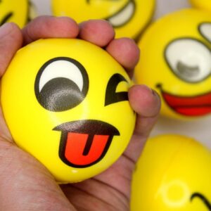 كرة تخفيف التوتر العامة، متعددة الألوان بتصميمات متنوعة