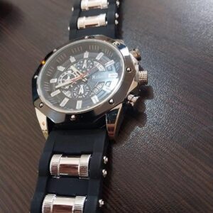 612brHoqmxL._AC_SY679_ ساعة رياضية رجالية أنيقة من الفولاذ المقاوم للصدأ مع سوار سيليكون أسود - هدية