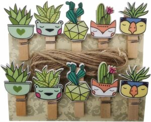 مجموعة مشابك صور خشبية لطيفة على شكل قطة محبة مع خيط - مشابك زخرفية للصور والملاحظات والأعمال اليدوية - لون عشوائي