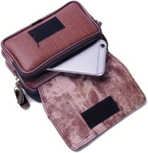 جراب هاتف جلدي رجالي، حقيبة خصر بنية اللون تُحمل على الحزام مع جيوب متعددة،