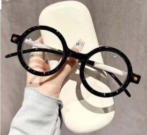 نظارات دائرية كلاسيكية - فلتر لحجب الضوء الأزرق - إطار أسود سميك مع أذرع بلون مغاير - نظارات عصرية للجنسين ونظارات كمبيوتر