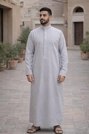 ثوب رجالي رمادي أنيق وكلاسيكي، مثالي للارتداء اليومي والصلاة