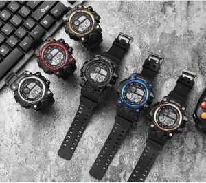 ساعة رياضية رقمية عسكرية تكتيكية للرجال - عرض التوقيت المزدوج، إضاءة خلفية LED، ساعة توقيت، ومنبه - ساعة يد متينة للاستخدام الخارجي مع سوار مطاطي