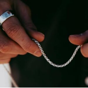 قلادة من سبيكة فضية للرجال والنساء - سلسلة مرنة بطول 50 سم (20 بوصة) - سوار أنيق بلمسة نهائية مصقولة للغاية: طول 20 سم