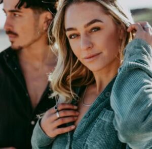 قلادة من سبيكة فضية للرجال والنساء - سلسلة مرنة بطول 50 سم (20 بوصة) - سوار أنيق بلمسة نهائية مصقولة للغاية: طول 20 سم