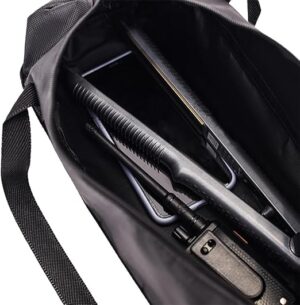 حقيبة يد أسطوانية عملية وأنيقة مصممة للاستخدام اليومي والسفر والأنشطة المتعددة. مصنوعة من مادة متينة وعالية الجودة لضمان المتانة. الحجم: 35*12