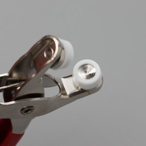 طقم أدوات تركيب أزرار الكبس المعدنية - طقم كماشة احترافية لتركيب الحلقات المعدنية مع 100 مجموعة من أزرار الكبس ذات الشوكة - أداة كبس شديدة التحمل للملابس، وملابس الأطفال، والأعمال اليدوية