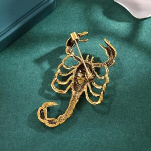 بروش عقرب عتيق، لون ذهبي عتيق مع أحجار الراين الكريستالية الزرقاء، 5.3 سم × 2.8 سم، 8 غرام