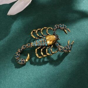 بروش عقرب عتيق، لون ذهبي عتيق مع أحجار الراين الكريستالية الزرقاء، 5.3 سم × 2.8 سم، 8 غرام