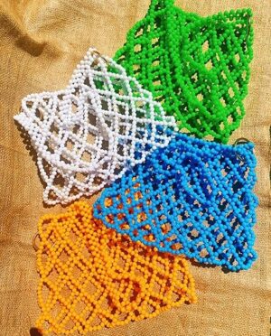 حقيبة كروسبودي مطرزة يدوياً للنساء - محفظة أنيقة من اللؤلؤ المنسوج - حقيبة كتف شبكية أنيقة للصيف والشاطئ وحفلات السهرة. الطول الإجمالي: 55 سم، العرض: 27 سم