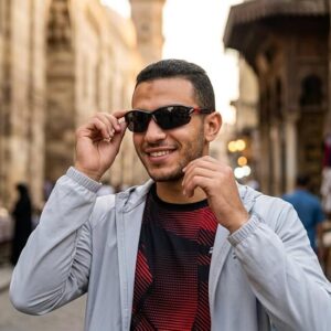 نظارات شمسية رياضية كلاسيكية ملفوفة من متجر MySouq-Store [قطعة واحدة] للرجال أو النساء، إطار أسود نصف إطار مع أطراف مصبوبة وعدسات عاكسة